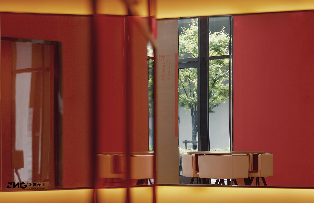 李岩:墨缇丨多巴胺的执念-智恒设计