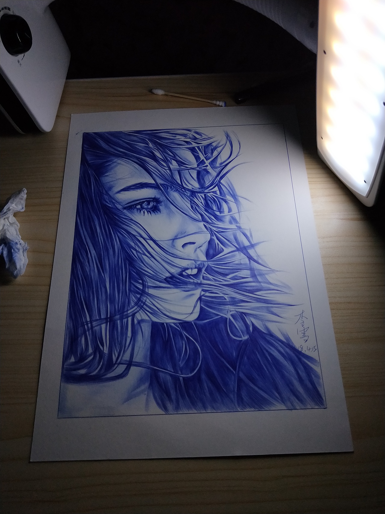 圆珠笔欧美女孩儿