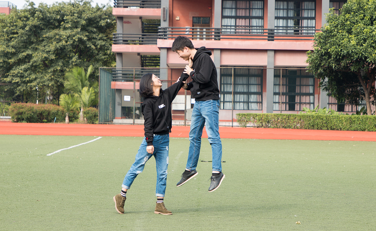 青春里遇见最美好的你