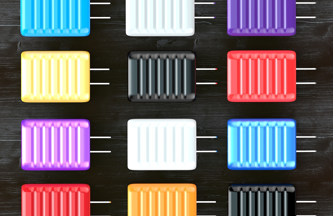 充電器（圖ZOTgzNzE1ODg=） - 生活用品 - 站酷設(shè)計(jì)師蔣小聰丶原創(chuàng)素材 - 站酷ZCOOL