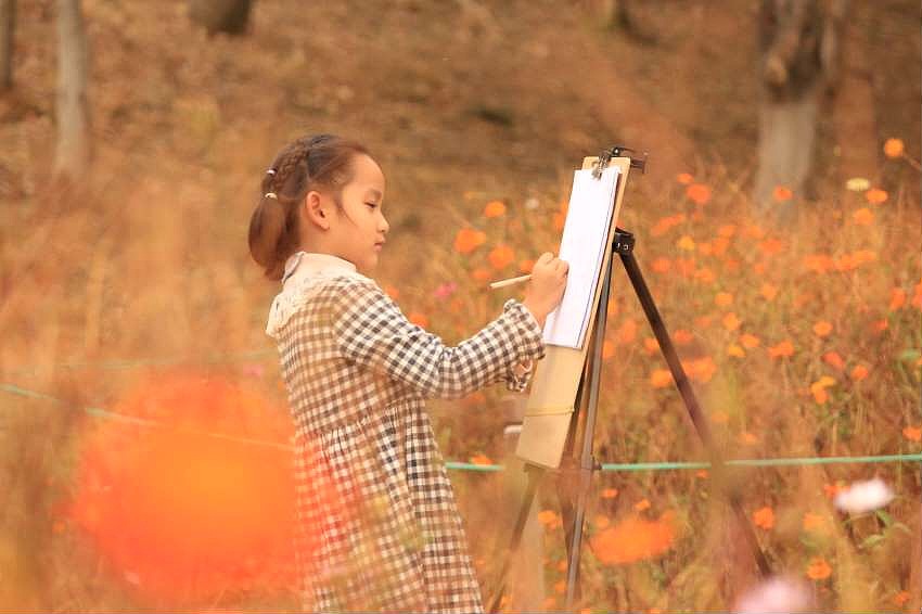 戶外寫生之秋（圖ZMTgyNzA5ODg4） - 人像攝影 - 站酷設(shè)計(jì)師馬良藝術(shù)原創(chuàng)素材 - 站酷ZCOOL