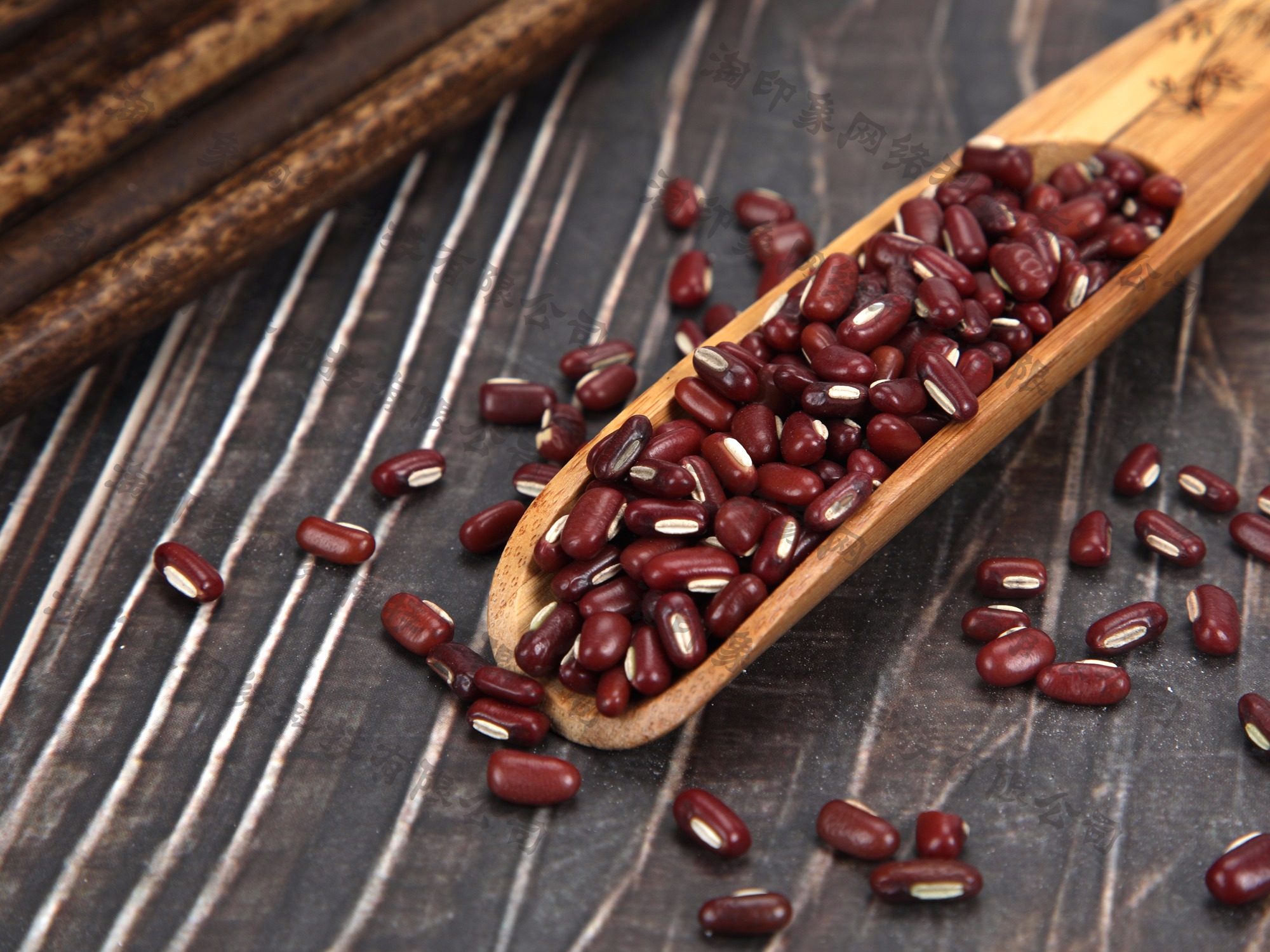 赤小豆的功效与作用以及营养价值，赤小豆和红豆的区别 - 健康饮食 - 每天一个健康小知识