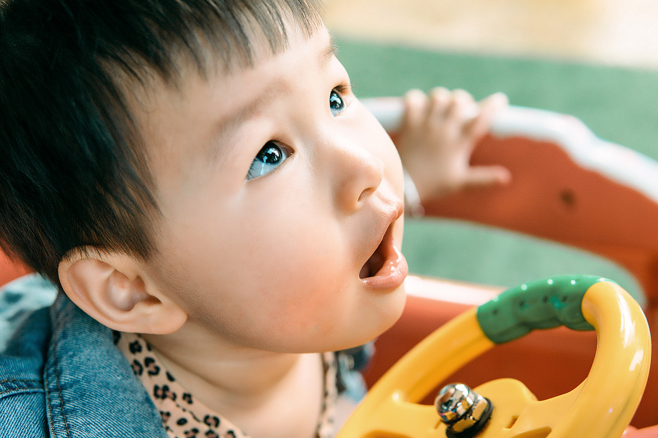 古灵精怪 可可爱爱！（图ZMjU1MzAwNTQ4） - 人像摄影 - 站酷设计师张顺顺吧原创素材 - 站酷ZCOOL