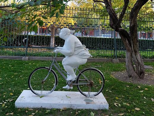 玻璃钢雕塑制作公司