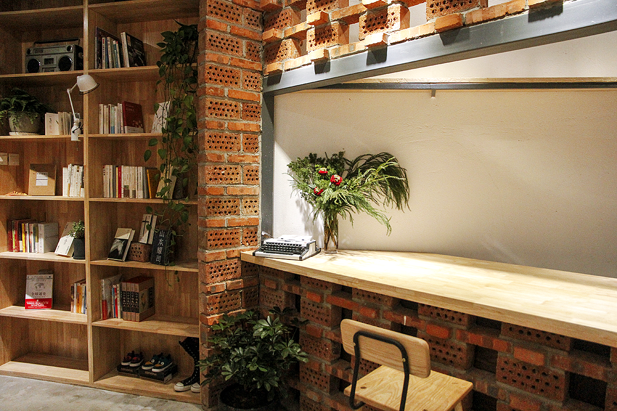 如同“山谷”的一般植物书店