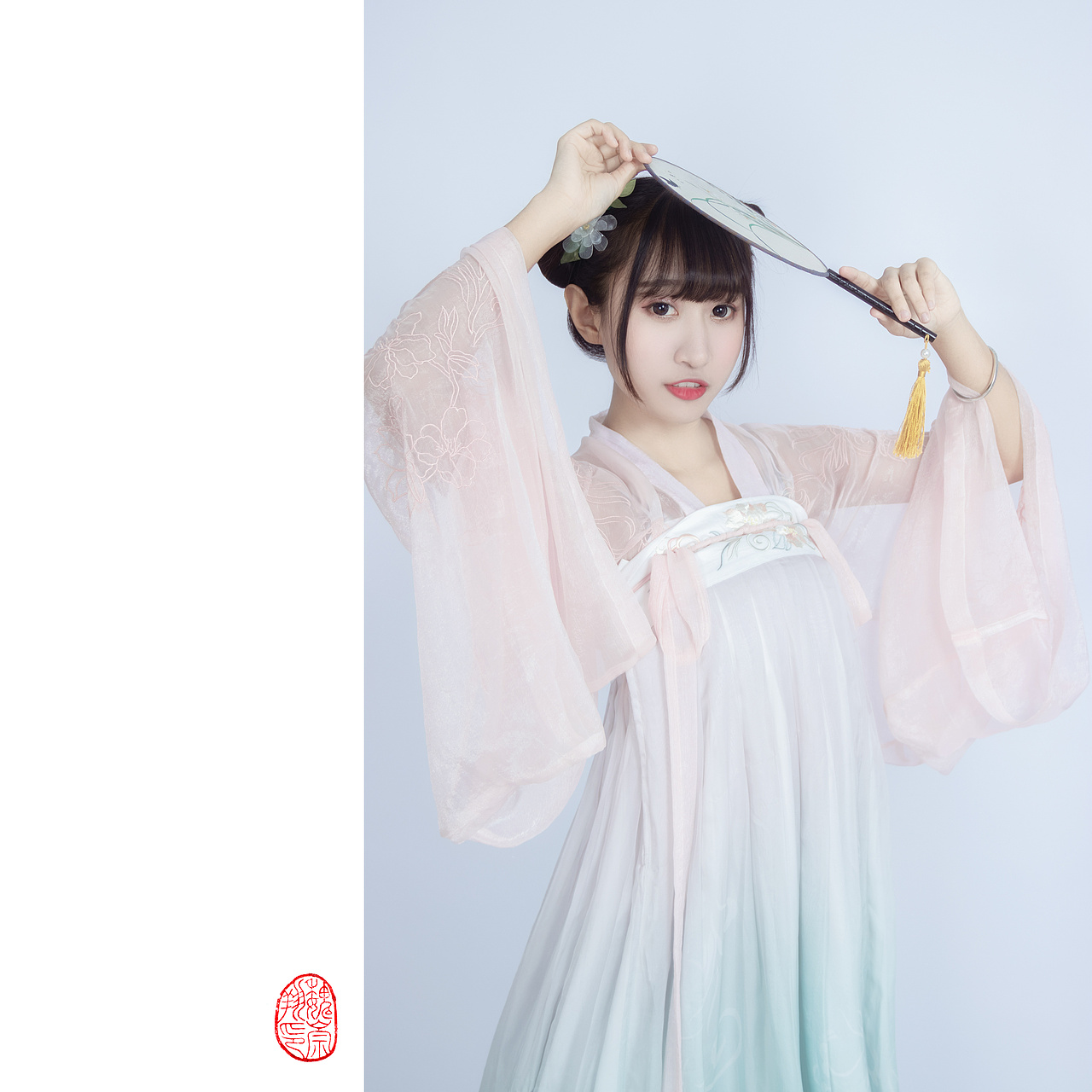 巧笑倩兮,美目盼兮