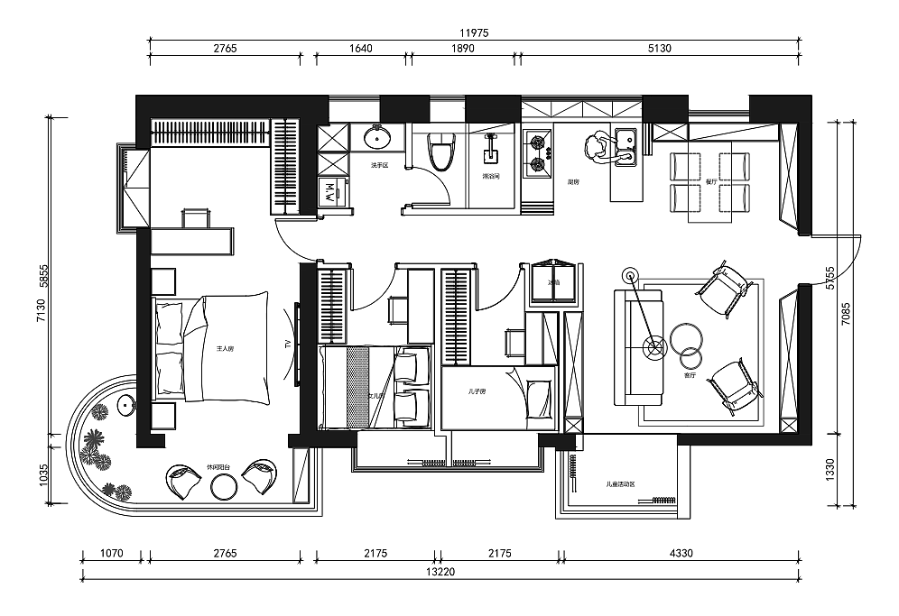 平面布置图
<br>1. 客厅两面整体书柜，无沙发电视墙（图纸上客厅位置的沙发，是考虑到今后可能的需求，现场暂无）<br>2. 优化厨房餐厅空间，可分可合式厨房，增强空间交互性<br>3. 优化过道区域，占用一点点原来儿子房及客厅的空间，放置冰箱<br>4. 独立的电系家政区域，卫生间三分离
