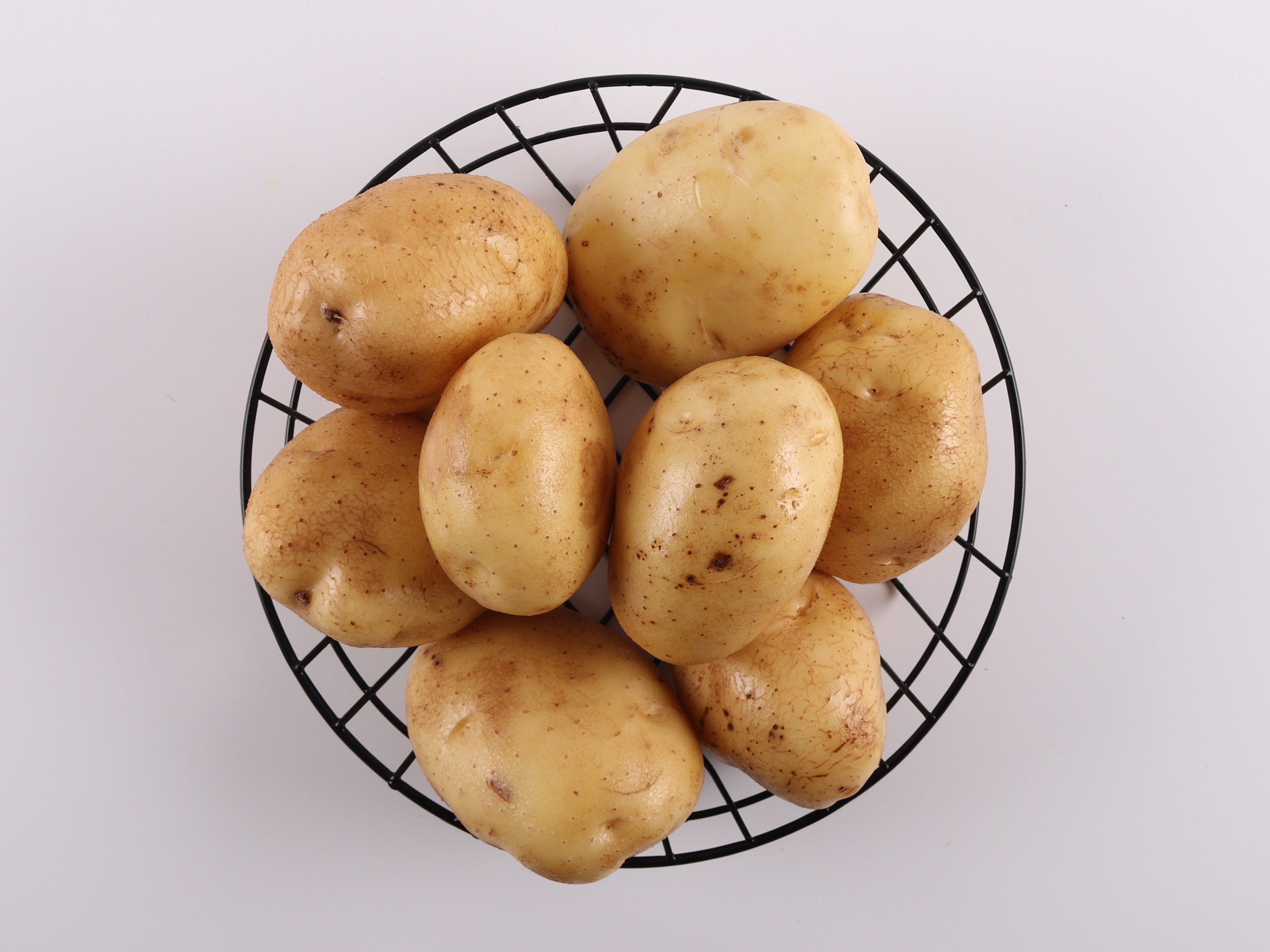 狼牙土豆来自于民间的做法，街头受欢迎的小吃技术配方__财经头条