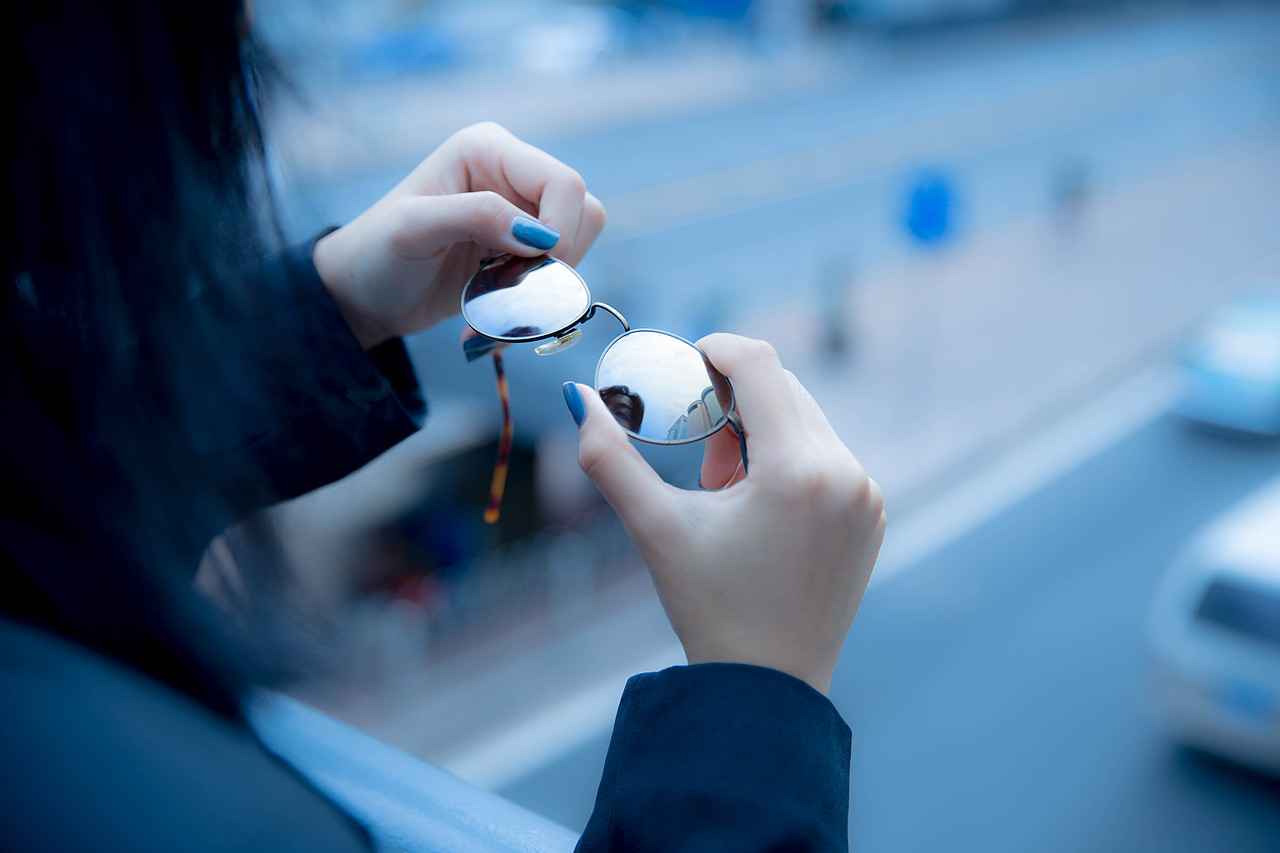 城市的生活（图ZMTc0NjU1NzI4） - 人像摄影 - 站酷设计师小伙鸡拍照原创素材 - 站酷ZCOOL