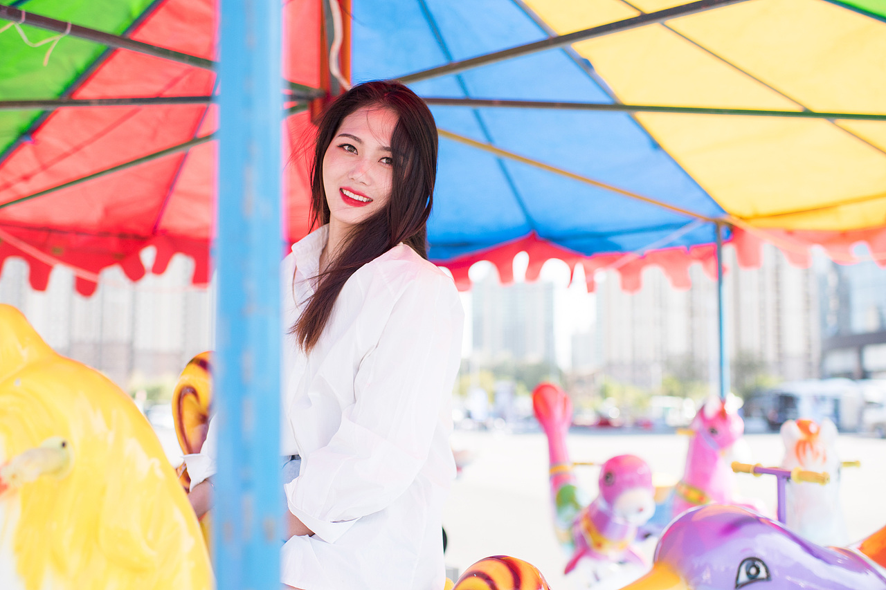 喂!老大我想坐旋转木马,OK安排