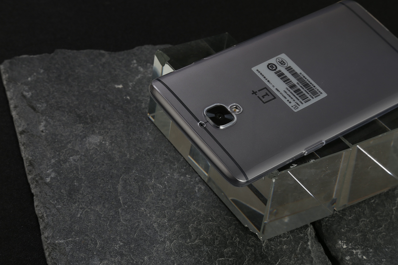 透明手机壳练手精修图（图ZNjA5MzcxMzY=） - 电商 - 站酷设计师小黑你开大原创素材 - 站酷ZCOOL