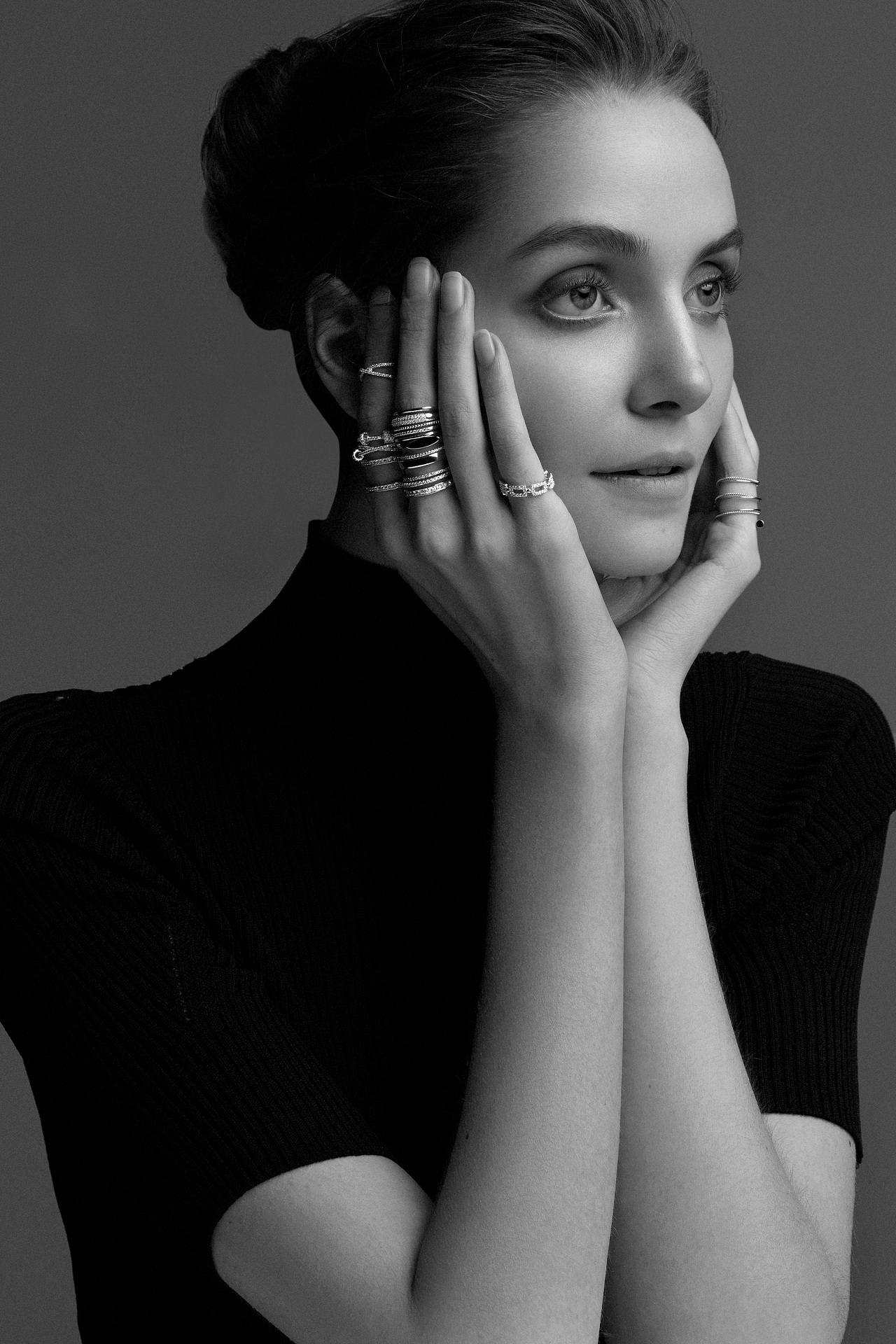 商业人像珠宝广告修图（图ZMjMxMTQxNzUy） - 修图/后期 - 站酷设计师修图师彡九原创素材 - 站酷ZCOOL