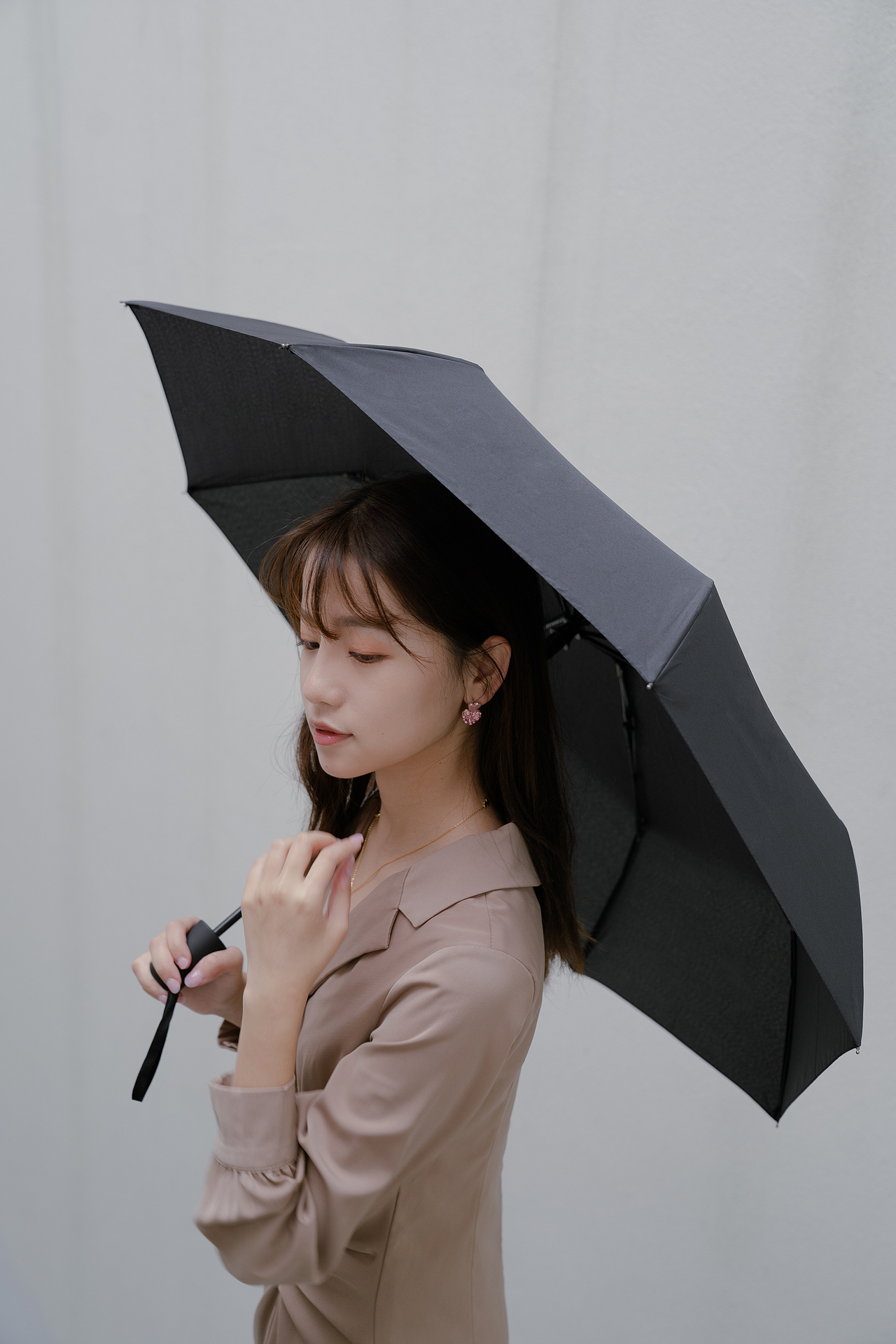 品牌案例丨雨伞 写真（图ZMjE3NjE3MTMy） - 产品摄影 - 站酷设计师非凡像牛仔原创素材 - 站酷ZCOOL