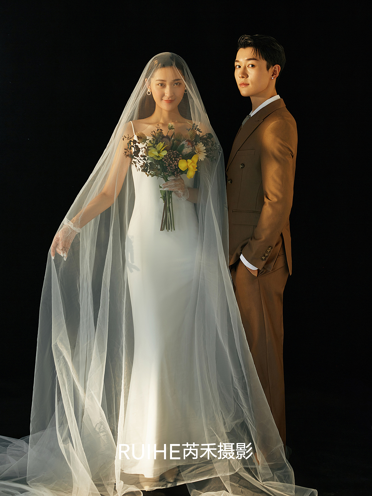 极简爱情的浪漫,将爱人之间的亲密互动用镜头无限放大