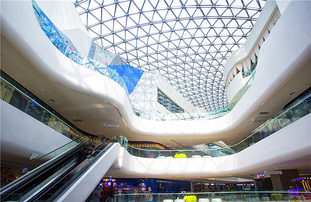 成都大悦城商业综合体设计以九寨黄龙为设计蓝本（图ZMTcxNzA1NjE2） - 建筑设计 - 站酷设计师天霸设计原创素材 - 站酷ZCOOL