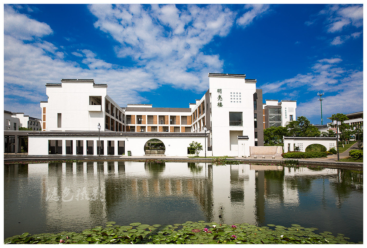 江苏农林职业技术学院风光照