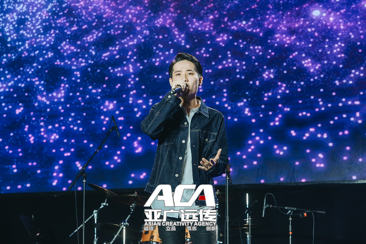 2019亚广远传&当代置业·当代城 群星公益演唱会