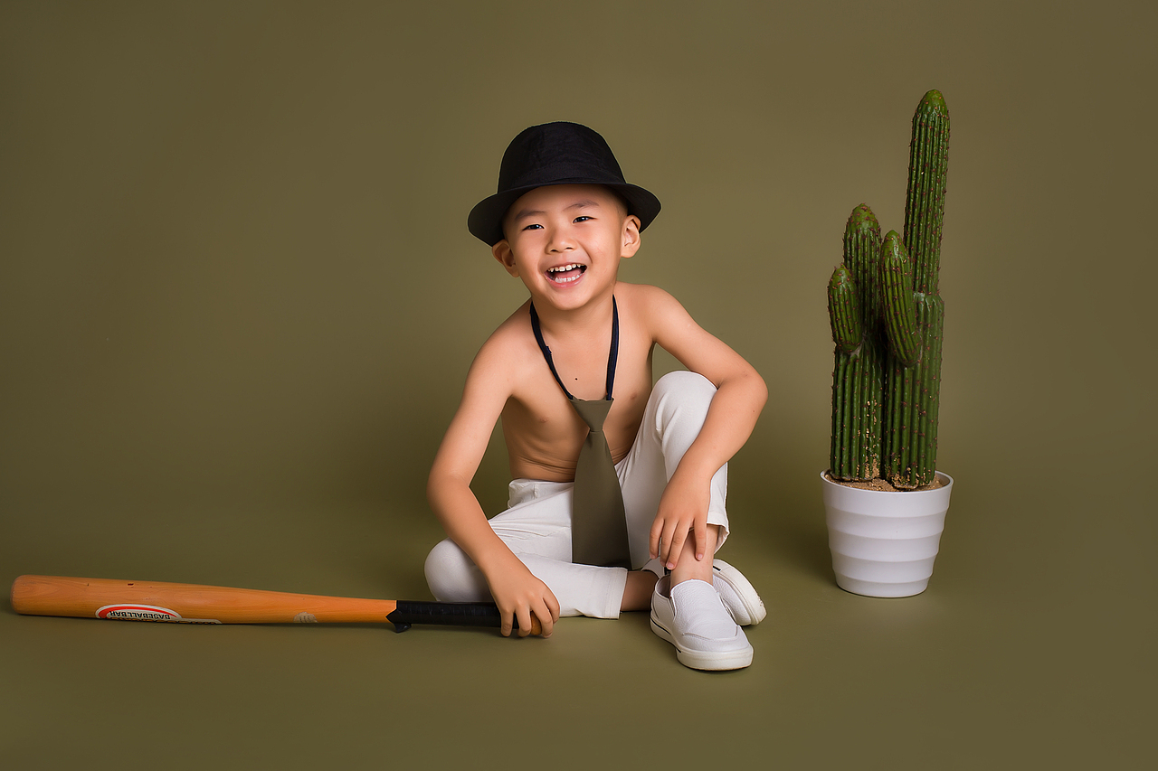 小哥哥（图ZMTI1ODExOTI0） - 人像摄影 - 站酷设计师Z18550241原创素材 - 站酷ZCOOL