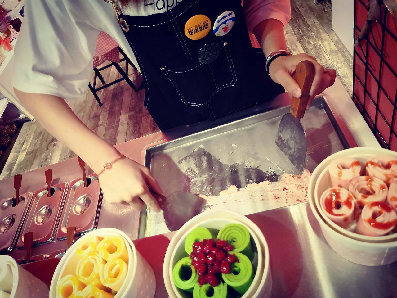 camera Raw 稍微处理一下。