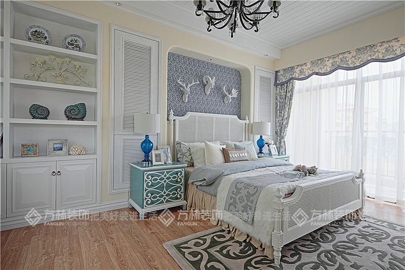 阜新方林装饰错层客厅扶手