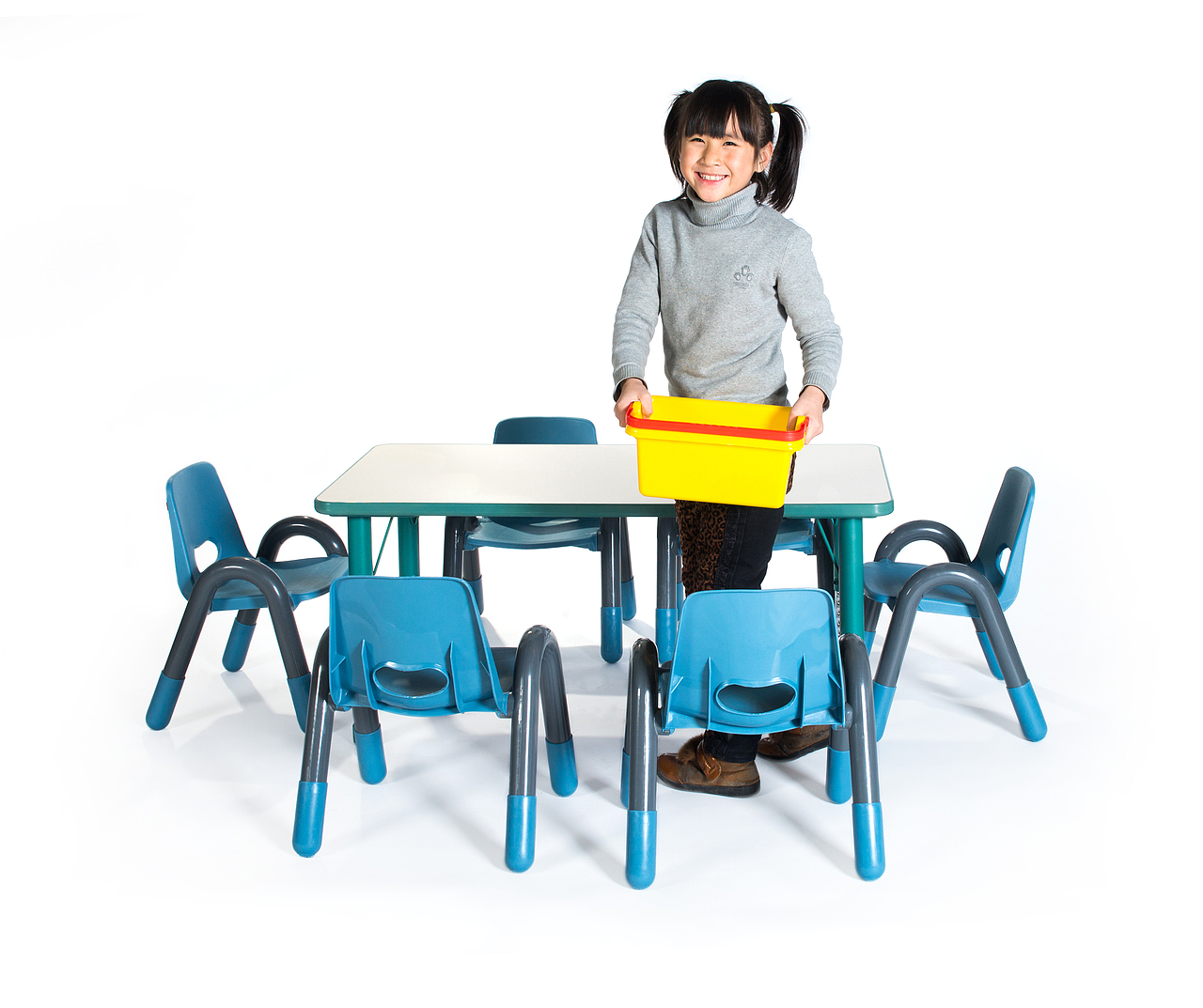 幼儿园桌椅产品摄影（图ZOTM4NzI2NDA=） - 产品摄影 - 站酷设计师中国型男0612原创素材 - 站酷ZCOOL