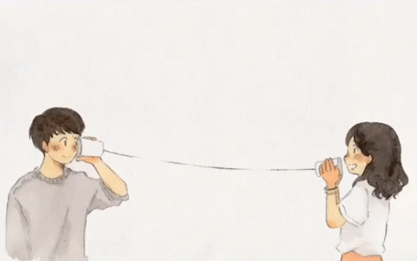 虽然全世界都催着我们长大,做个成熟懂事的成年人。但庆幸我们在彼此面前,永远都可以当一个幼稚调皮的小朋友。