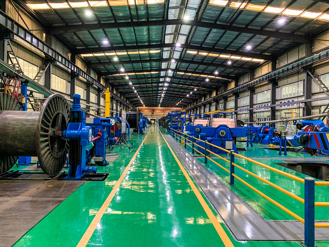 廣西縱覽線(xiàn)纜集團(tuán)車(chē)間部分展示（圖ZMjIwNzIzNzUy） - 其他工業(yè)/產(chǎn)品 - 站酷設(shè)計(jì)師懶小懶886原創(chuàng)素材 - 站酷ZCOOL