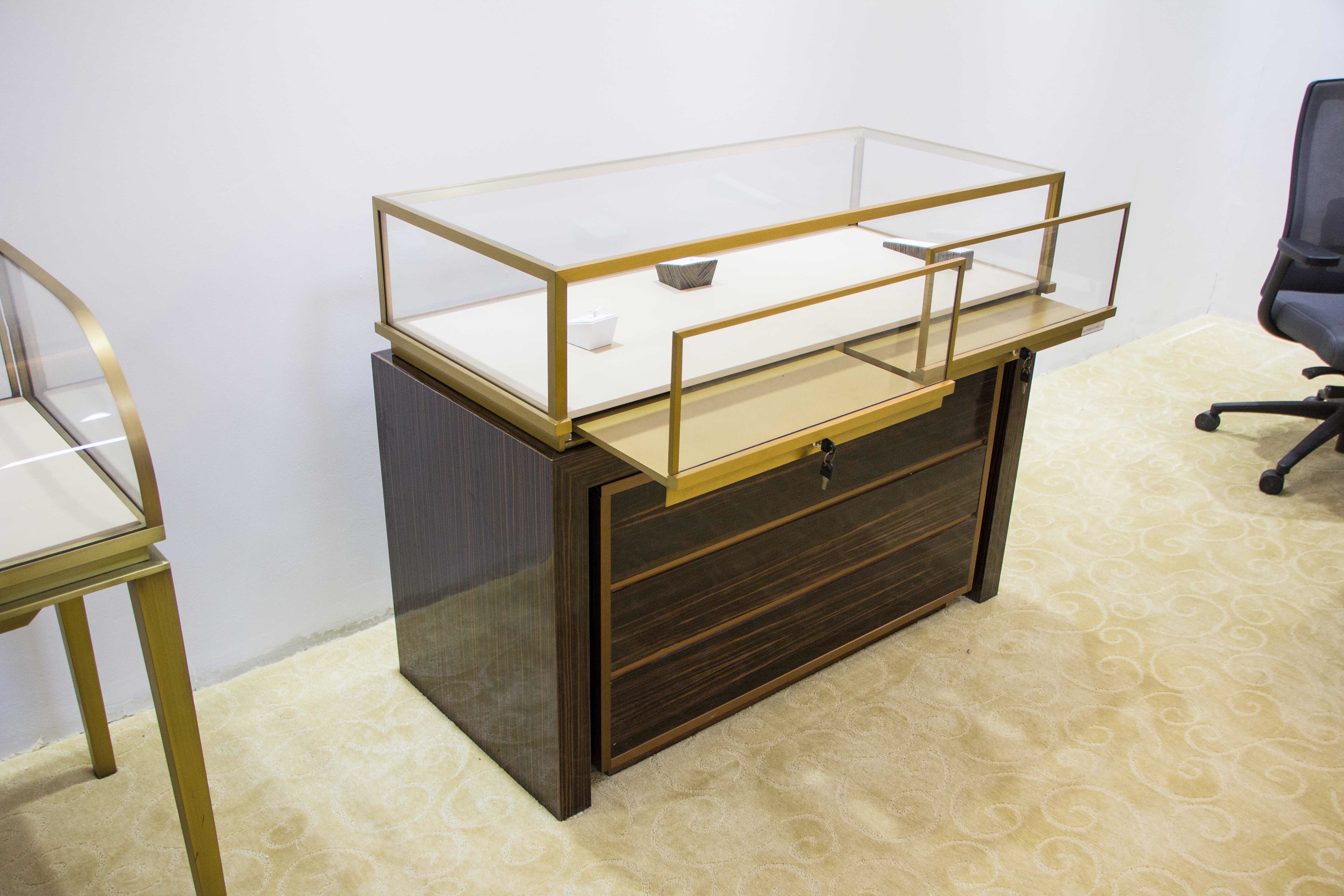 木纹珠宝直柜-珠宝展柜