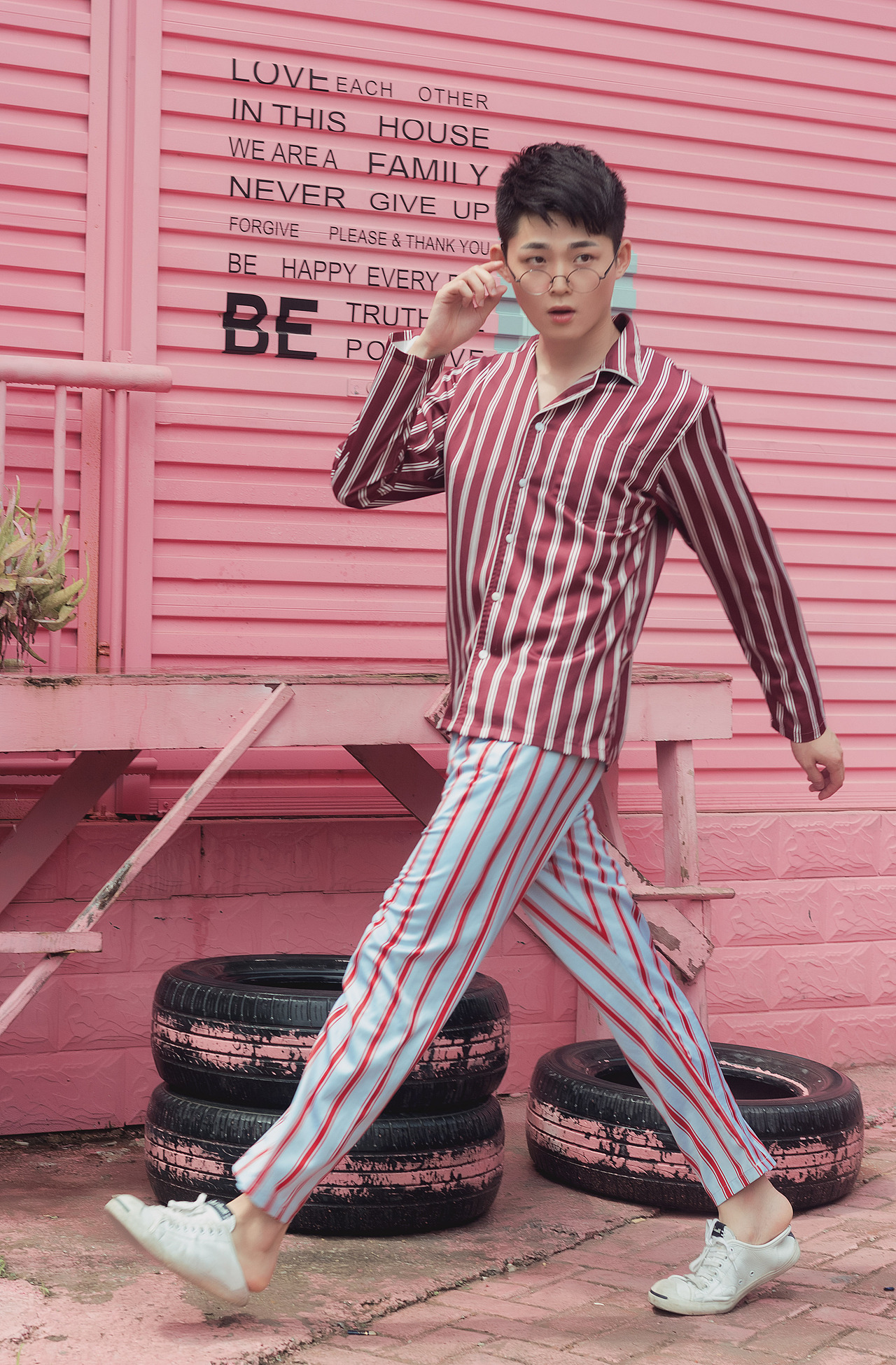 Pink prince（图ZOTI5NzkzMDg=） - 人像摄影 - 站酷设计师橋安里原创素材 - 站酷ZCOOL