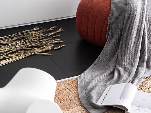 两室一厅的“美术馆”