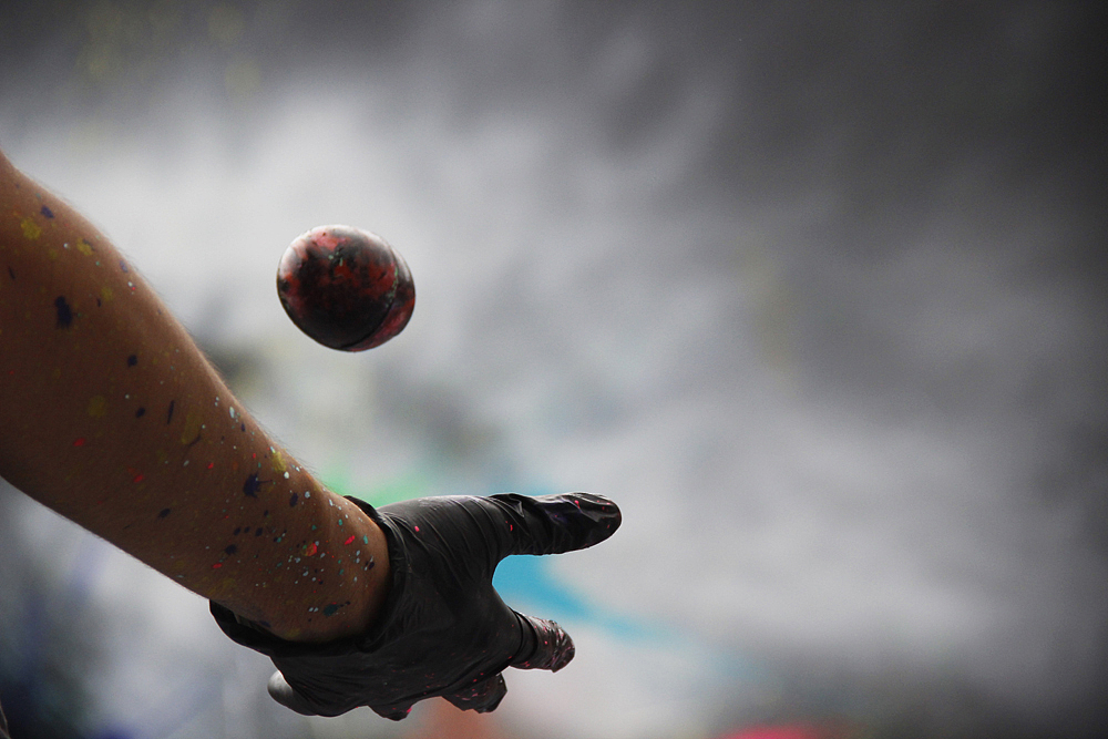 大型即兴互动创作-《猎鹰》 2013 LENOVO MIIX SHOW新品发布会