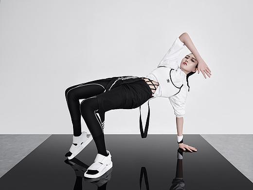 Adidas 运动时装片