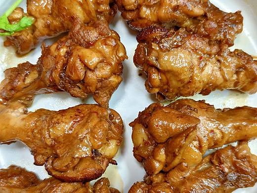 红烧鸡腿+炖菜 荤素搭配 营养均衡