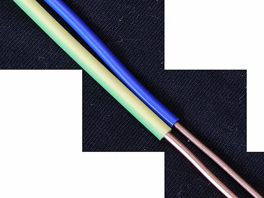  广西纵览防火线BV2.5平方规格与友商同规格电线对比图