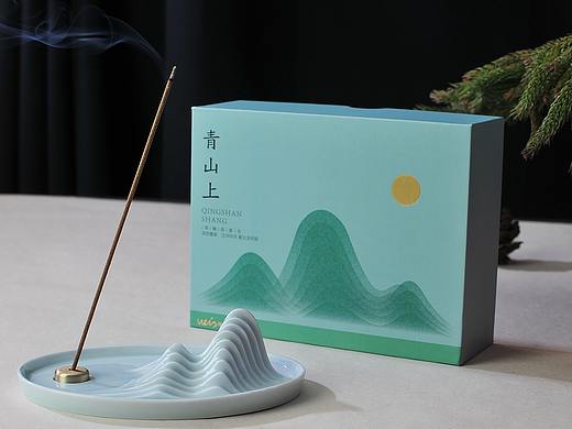 青山上/青釉瓷香台