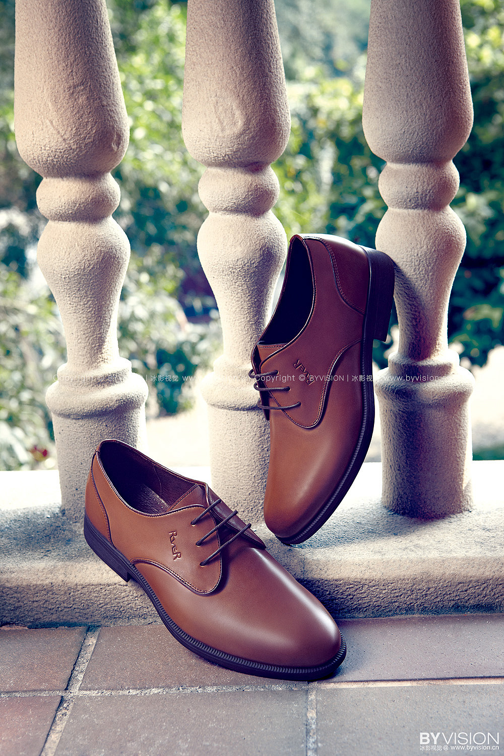 RVER 路宝-男鞋品牌广告拍摄（图ZMjIyNjM2OTQ0） - 产品摄影 - 站酷设计师冰影视觉摄影原创素材 - 站酷ZCOOL