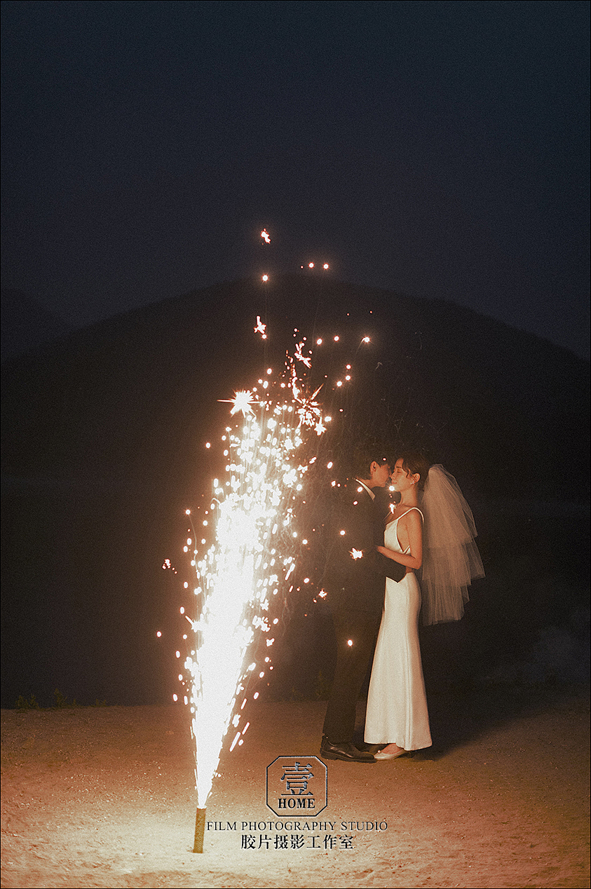 落日电影感婚纱照，一整个爱了爱了！（图ZMjkyNTg2MDI0） - 婚礼摄影 - 站酷设计师壹HOME摄影工作室原创素材 - 站酷ZCOOL