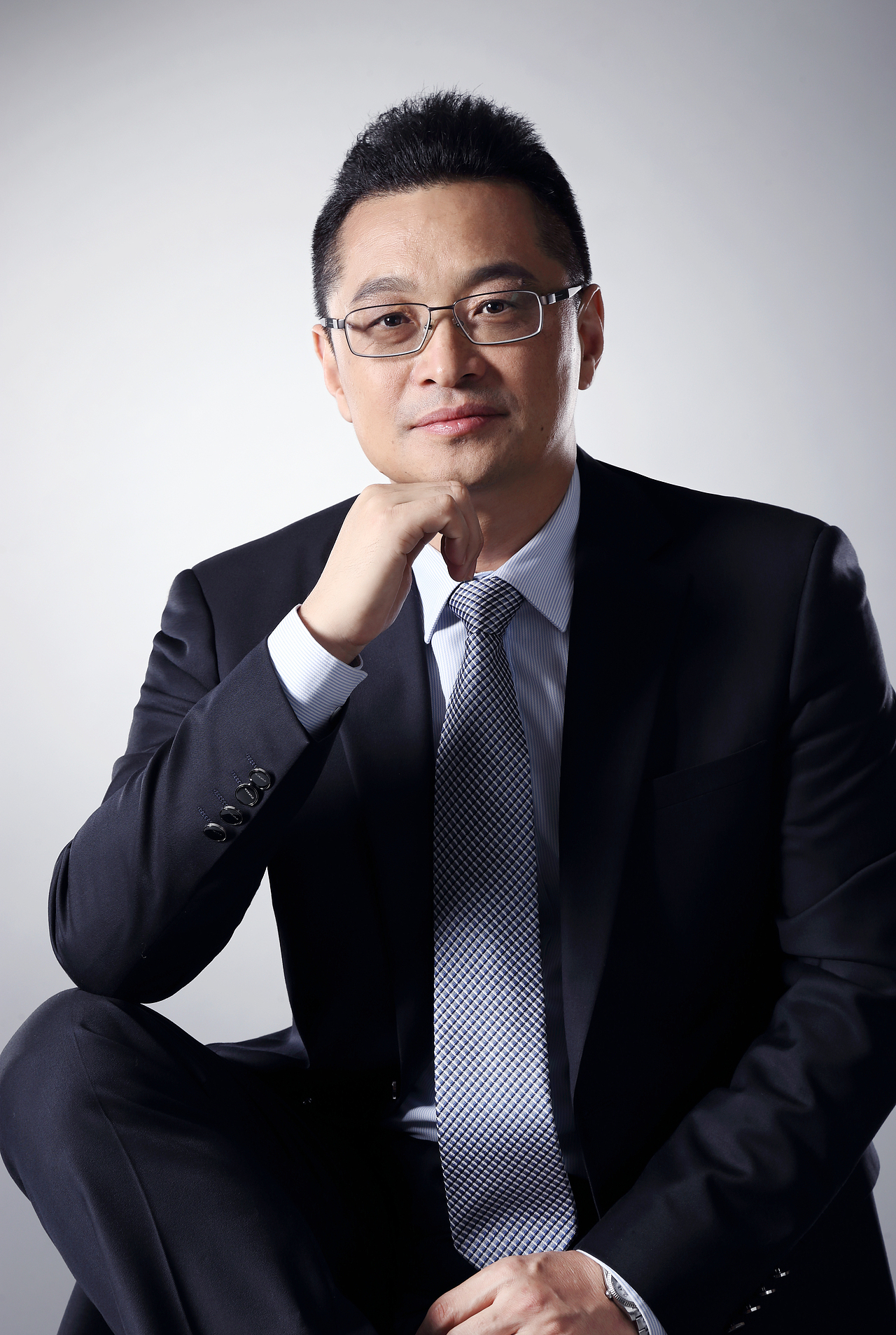 企业高管商务形象照—深圳阡陌金融