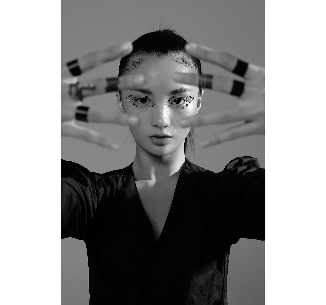 黑白镜（图ZMjAyOTU4MDQ4） - 人像摄影 - 站酷设计师周大东与高小小原创素材 - 站酷ZCOOL