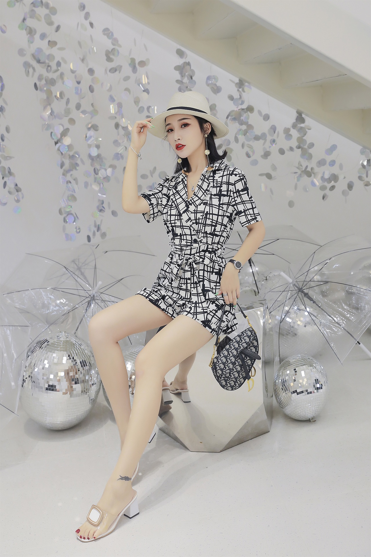 淘宝服装拍摄模特摄影拼拍模特网拍淘宝男女装摄影服务