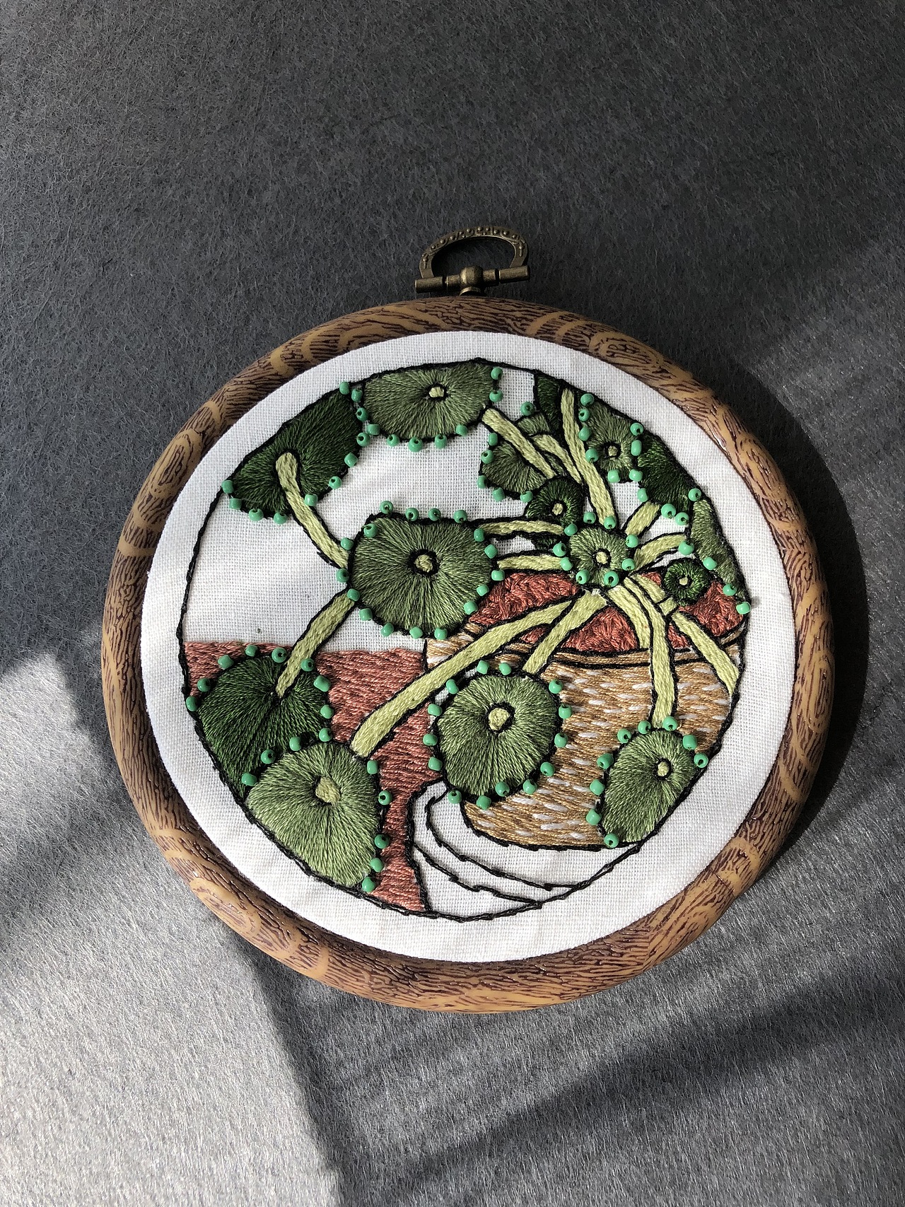 刺绣原创设计-寻找绿（图ZMTY4NjAwMDA0） - 其他手工艺 - 站酷设计师灵感dai王原创素材 - 站酷ZCOOL