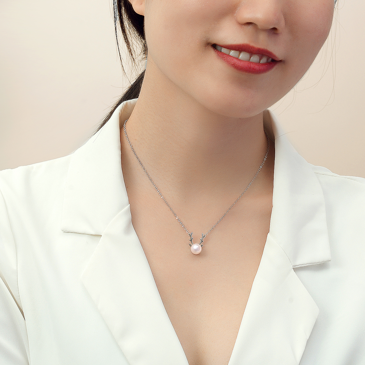 电商珠宝模特佩戴图