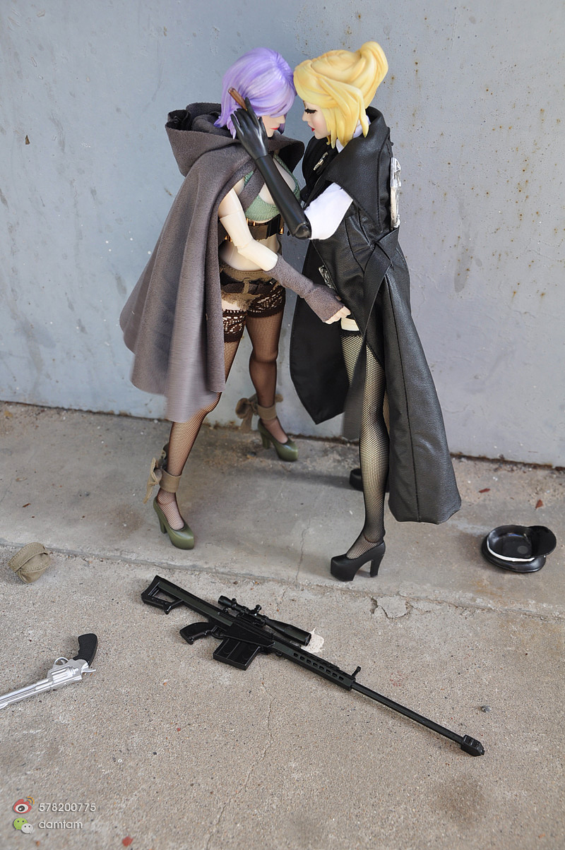 恩，是的，她俩英雌不问出处，一见如故、惺惺相惜、情不自禁起来。。。祝福她们！