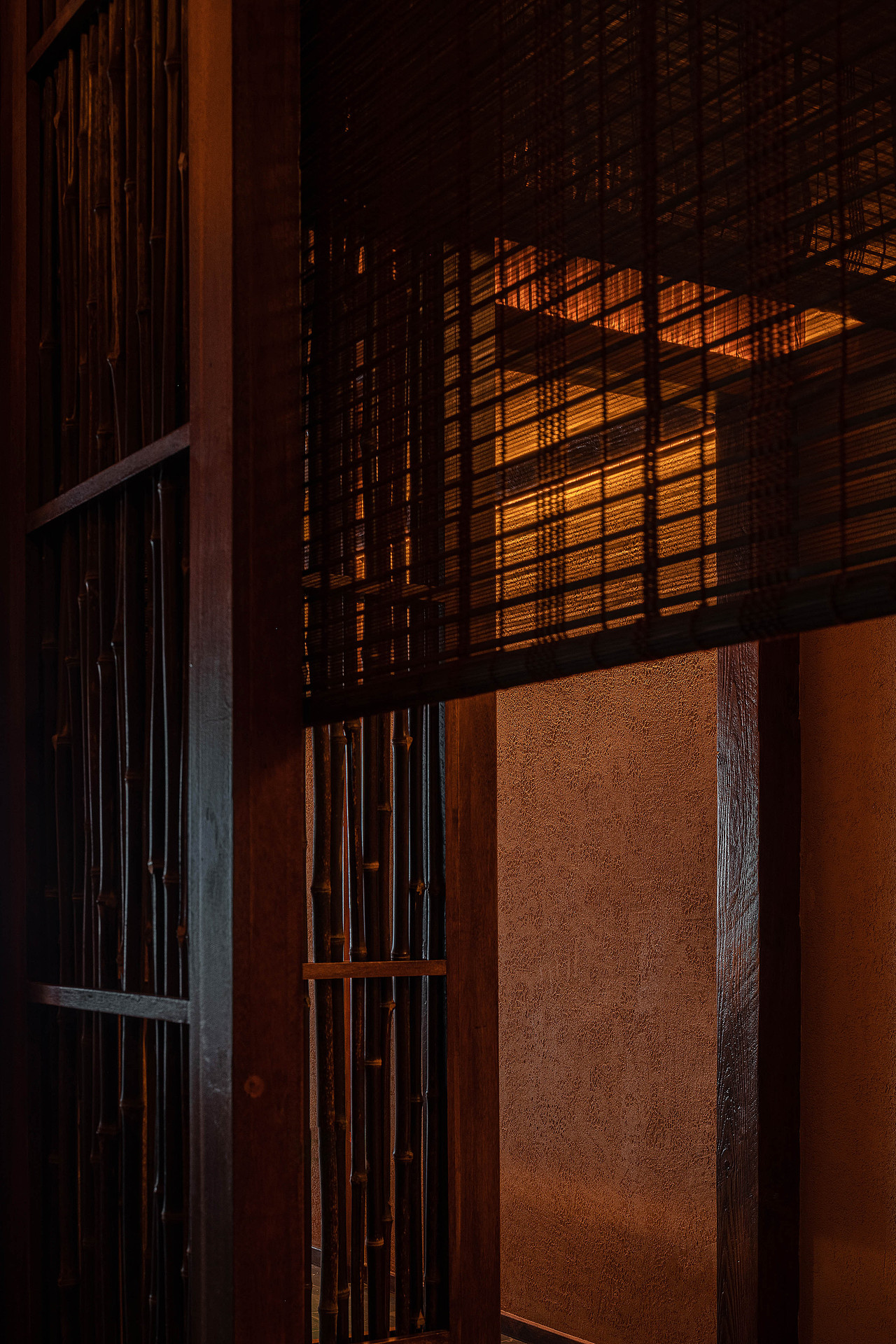 重回站酷｜首发 上海日料店（图ZMjY1NjgyODE2） - 环境/建筑摄影 - 站酷设计师建筑空间摄影陈铭原创素材 - 站酷ZCOOL