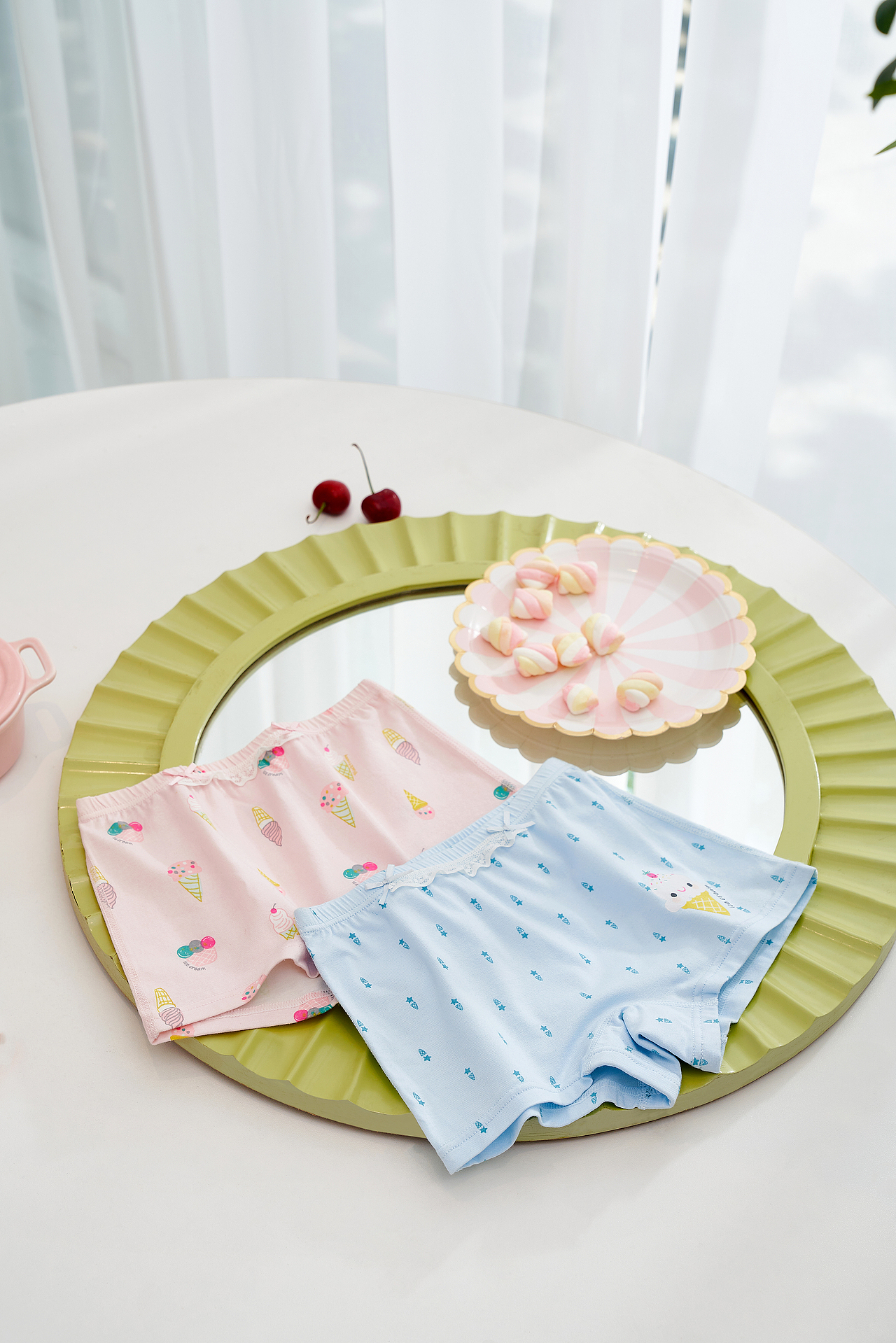 儿童内裤场景图拍摄（小黑托昵）（图ZMjY1NDYwNzY4） - 其他摄影 - 站酷设计师摄影师菜菜原创素材 - 站酷ZCOOL