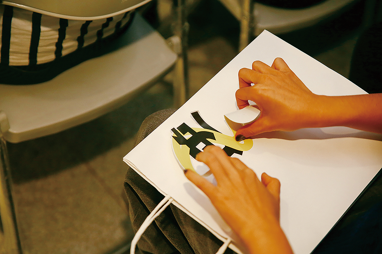 逆流（图ZMTY2MzA4OTAw） - 品牌 - 站酷设计师谢谢设计原创素材 - 站酷ZCOOL