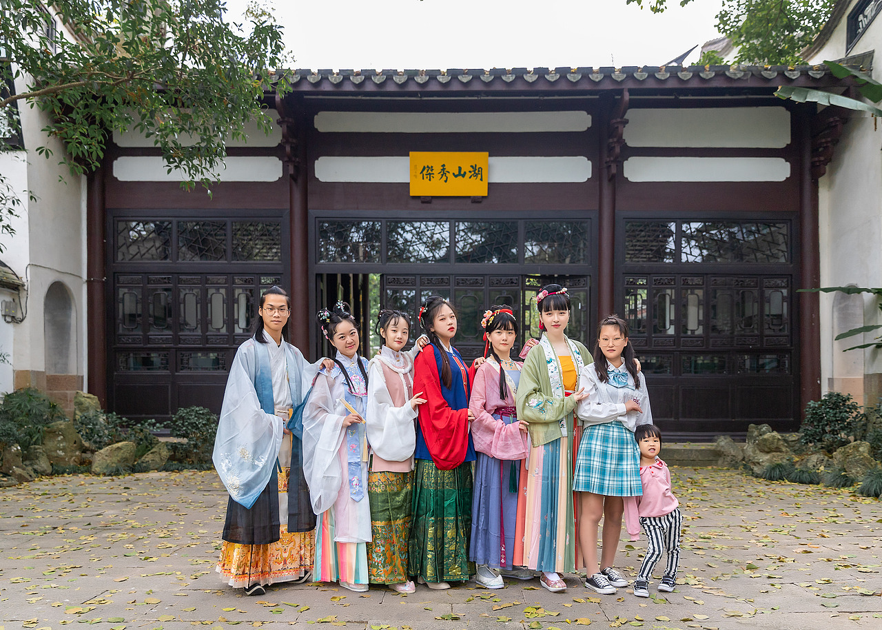 游玩（图ZMjMxMzgxMTAw） - 人像摄影 - 站酷设计师尚来原创素材 - 站酷ZCOOL