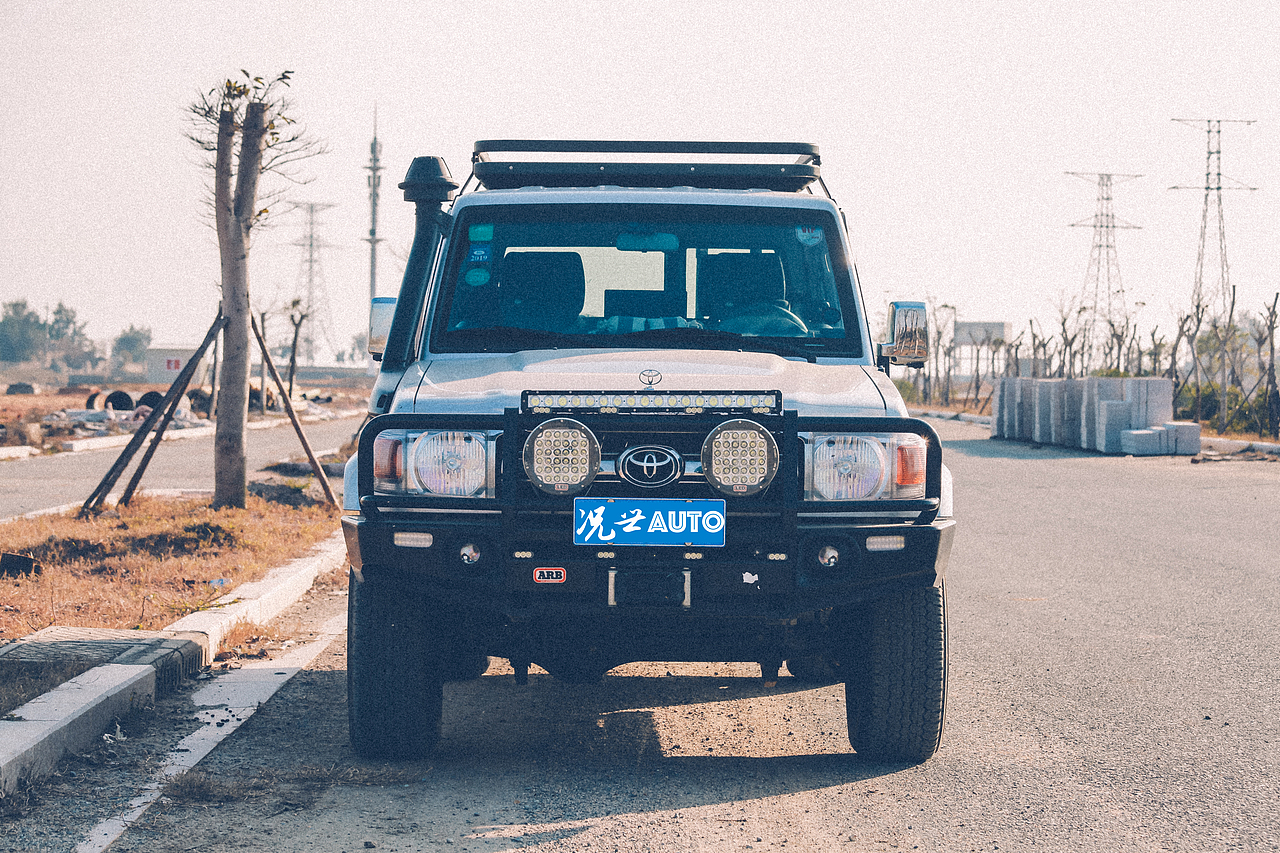丰田lc 76|越野车