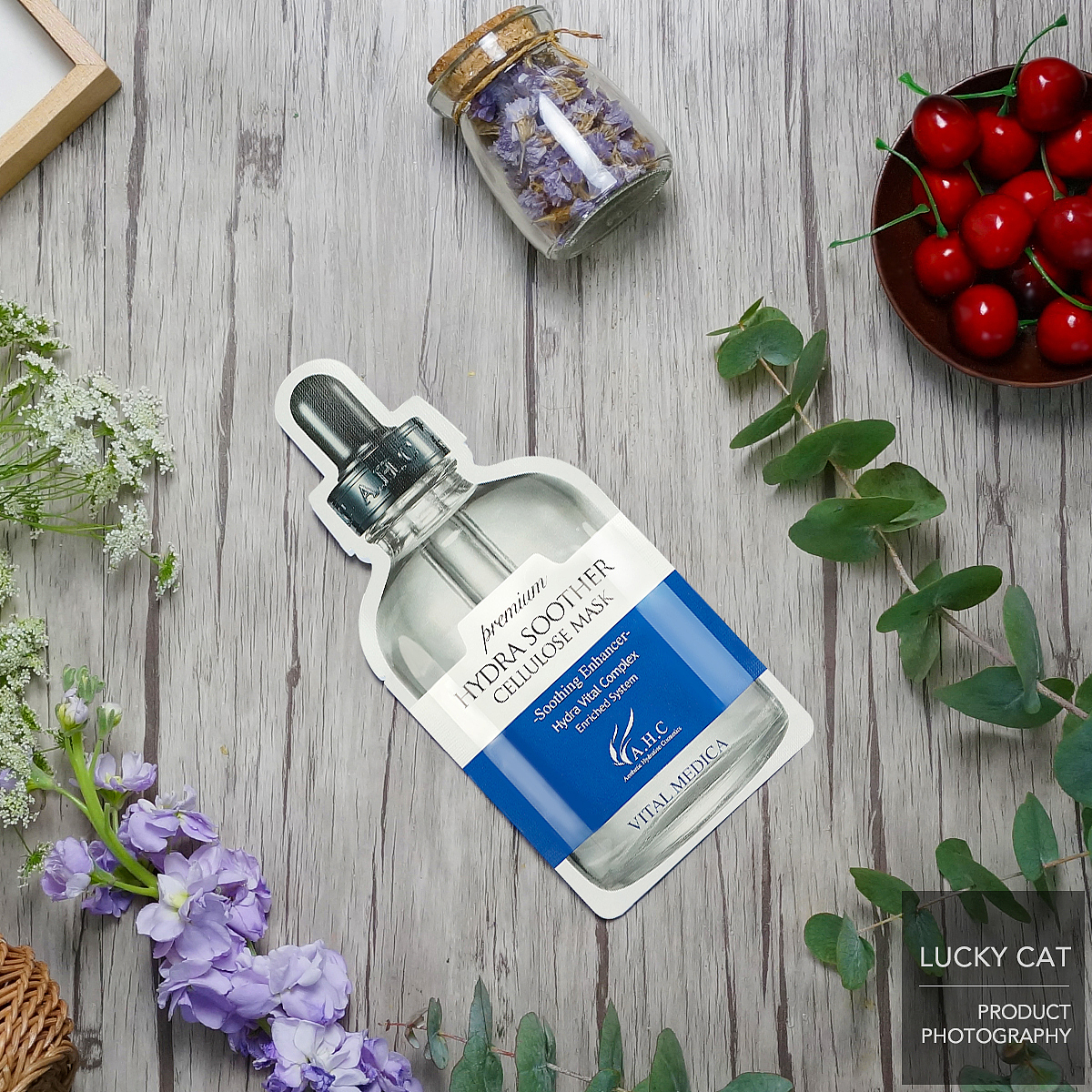 日韩个人护肤的产品摆拍作品（图ZOTM1NTcwMTI=） - 产品摄影 - 站酷设计师吉祥猫视觉原创素材 - 站酷ZCOOL