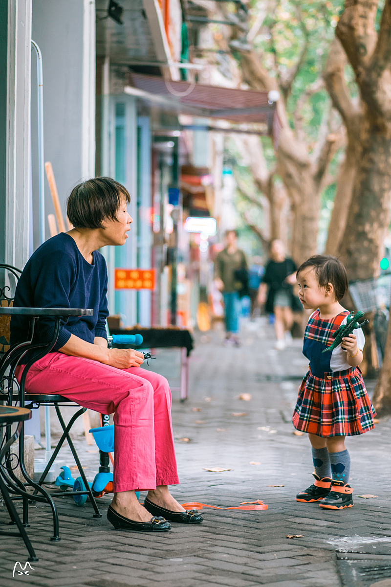 行走在上海的大街小巷